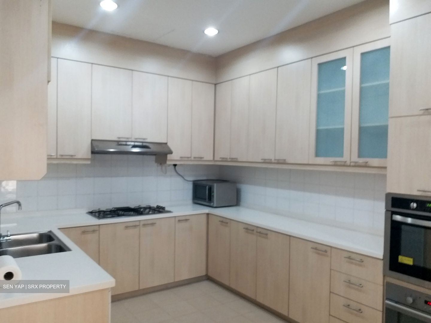 Leonie Condotel (D9), Condominium #638710531